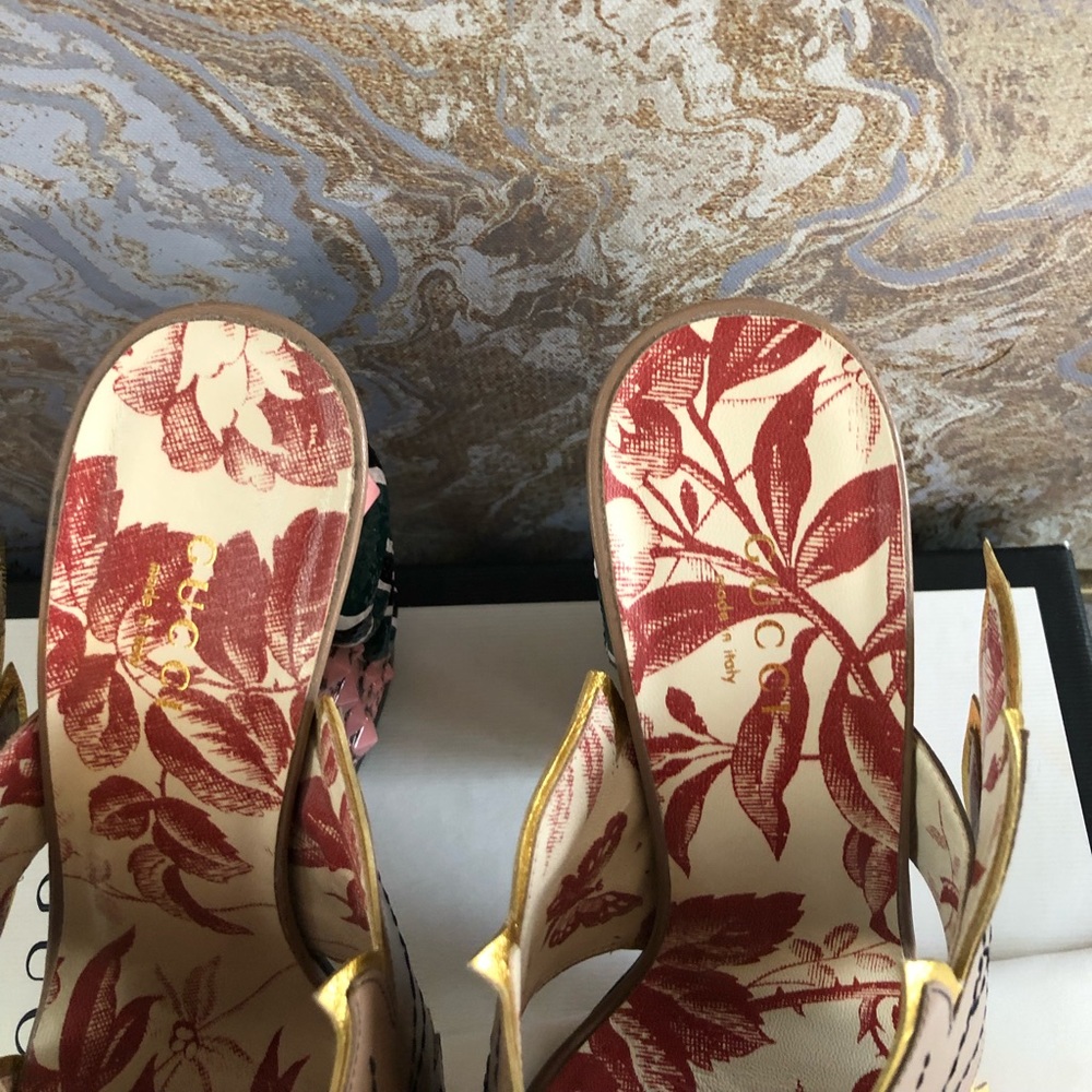 Gucci Webby Leaf Taupe Multicolor Leather Mules - Picture 8 of 8